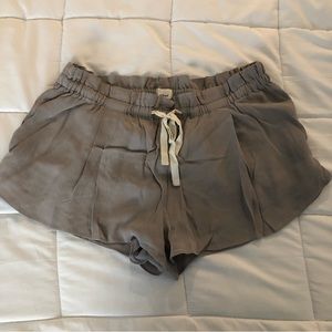 Aritzia Wilfred shorts, BNWOT